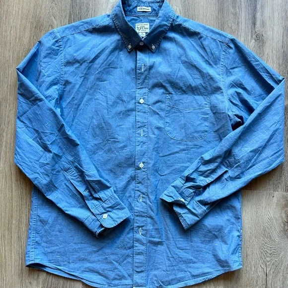 Six very handsome Jcrew (LG) shirts for sale. - Picture 3 of 14